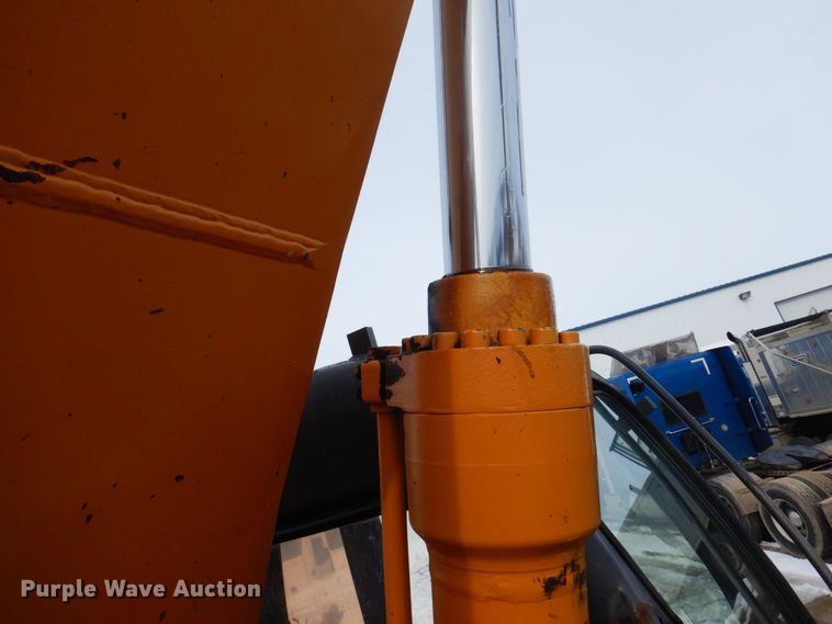 image for item KU9856 2003 Case CX240  excavator