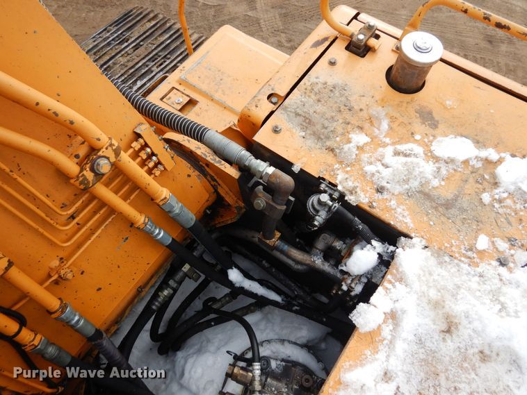 image for item KU9856 2003 Case CX240  excavator