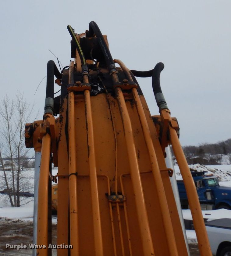 image for item KU9856 2003 Case CX240  excavator