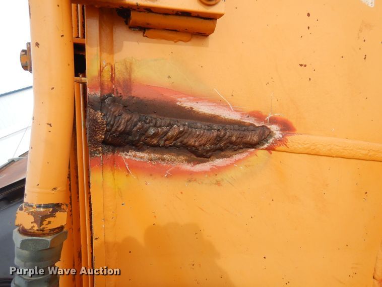 image for item KU9856 2003 Case CX240  excavator