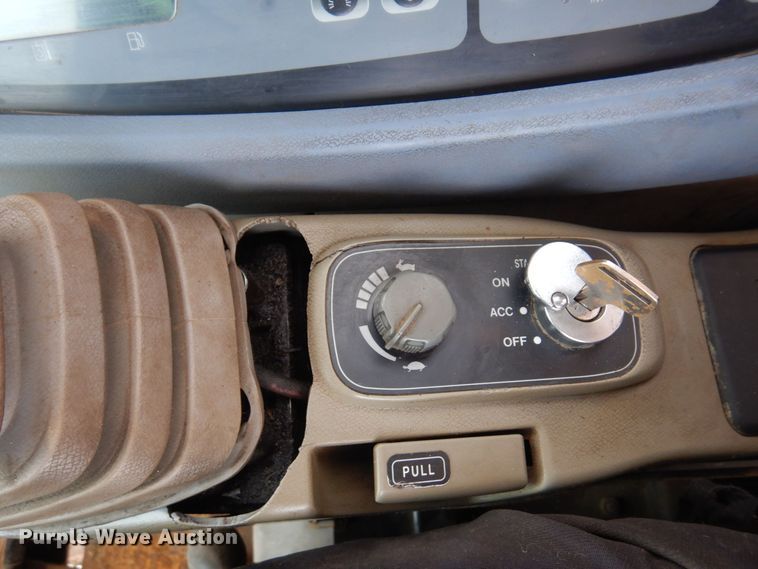 image for item KU9856 2003 Case CX240  excavator