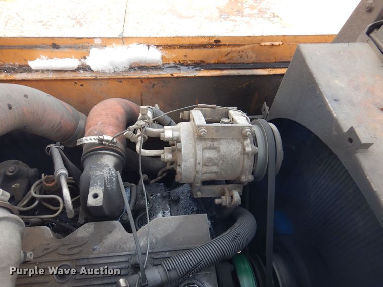 image for item KU9856 2003 Case CX240  excavator