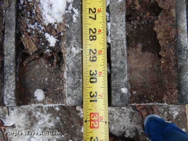 image for item KU9856 2003 Case CX240  excavator