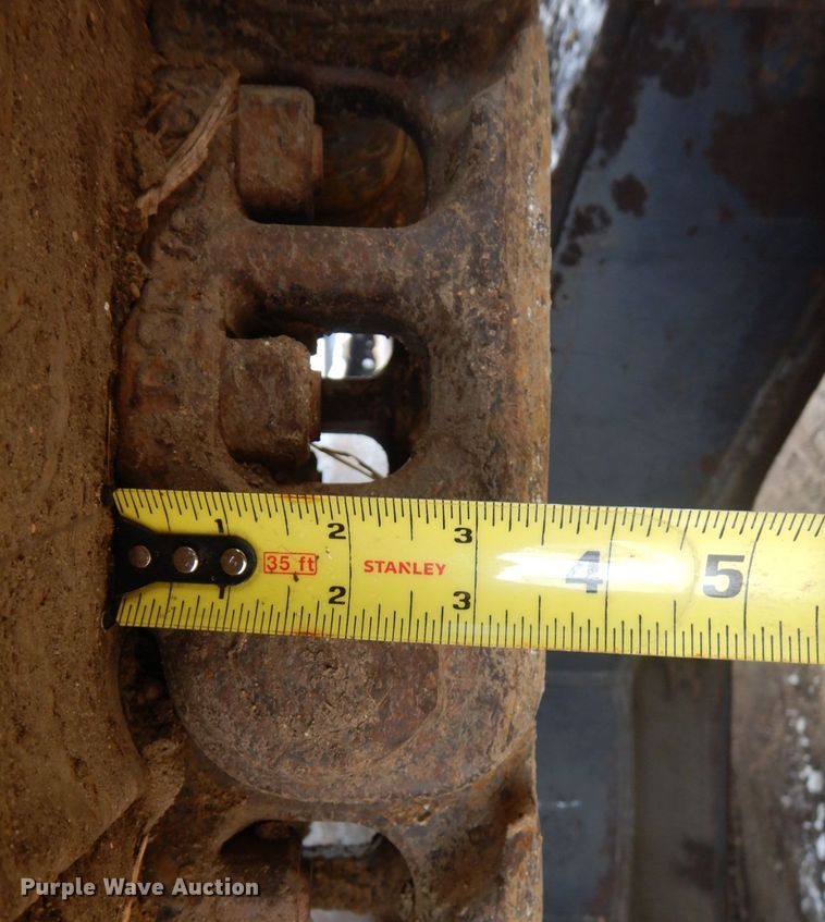 image for item KU9856 2003 Case CX240  excavator