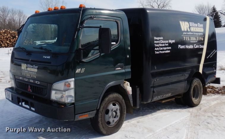 image for item KU9859 2007 Mitsubishi Fuso FE140  sprayer truck