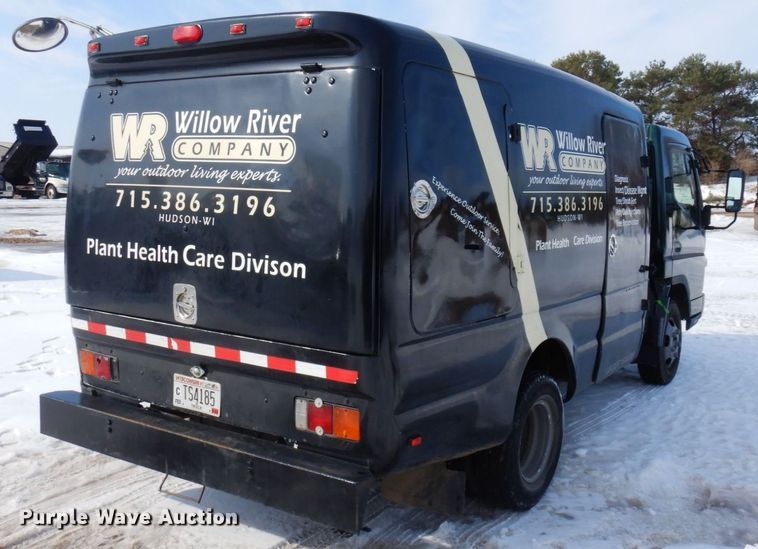 image for item KU9859 2007 Mitsubishi Fuso FE140  sprayer truck