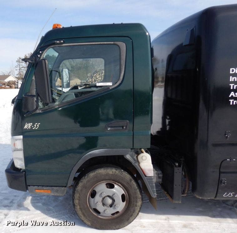 image for item KU9859 2007 Mitsubishi Fuso FE140  sprayer truck