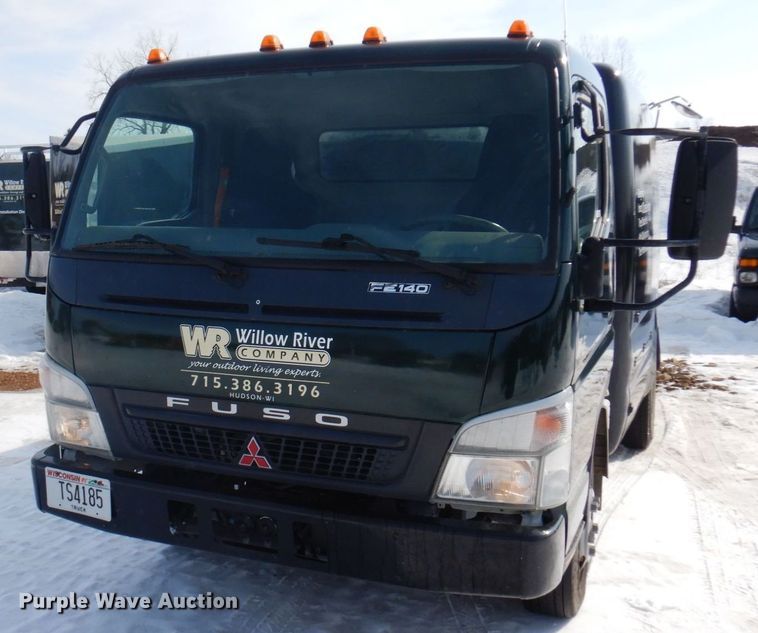 image for item KU9859 2007 Mitsubishi Fuso FE140  sprayer truck