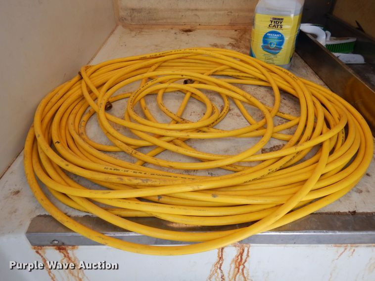 image for item KU9859 2007 Mitsubishi Fuso FE140  sprayer truck