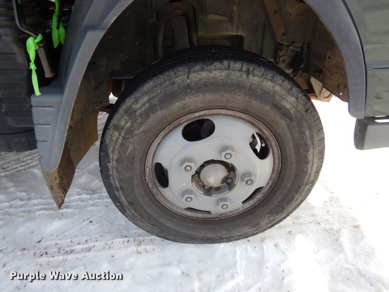 image for item KU9859 2007 Mitsubishi Fuso FE140  sprayer truck