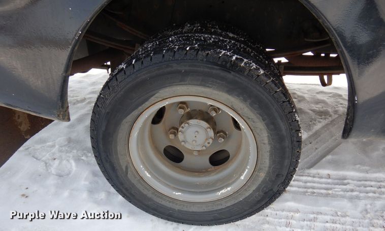 image for item KU9859 2007 Mitsubishi Fuso FE140  sprayer truck