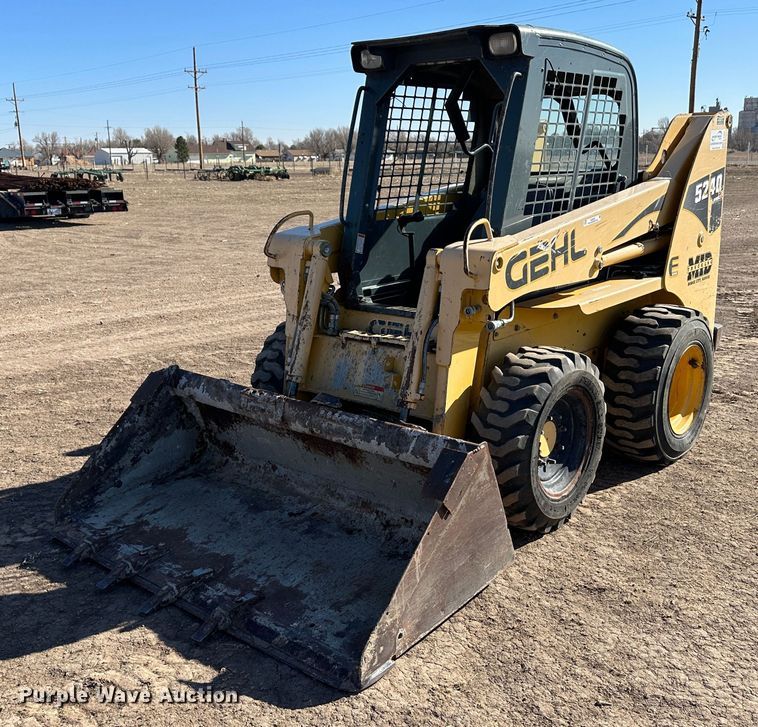 image for item KX9192 2008 Gehl 5240E  skid steer loader