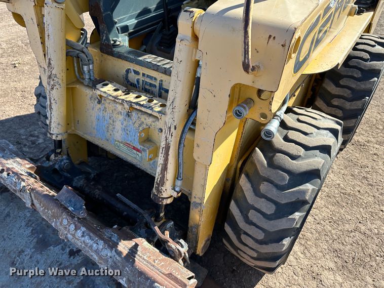image for item KX9192 2008 Gehl 5240E  skid steer loader