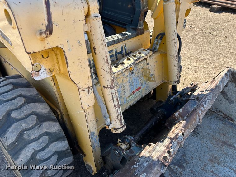 image for item KX9192 2008 Gehl 5240E  skid steer loader