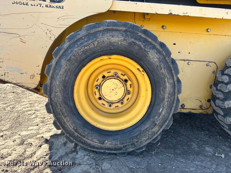 image for item KX9192 2008 Gehl 5240E  skid steer loader