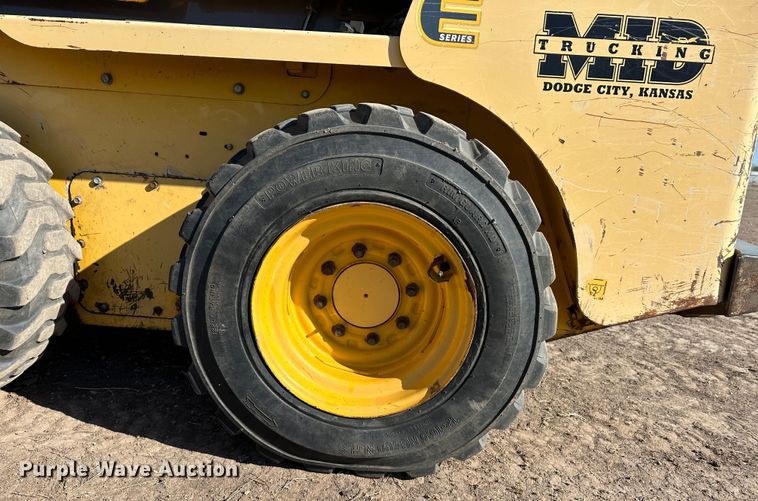 image for item KX9192 2008 Gehl 5240E  skid steer loader