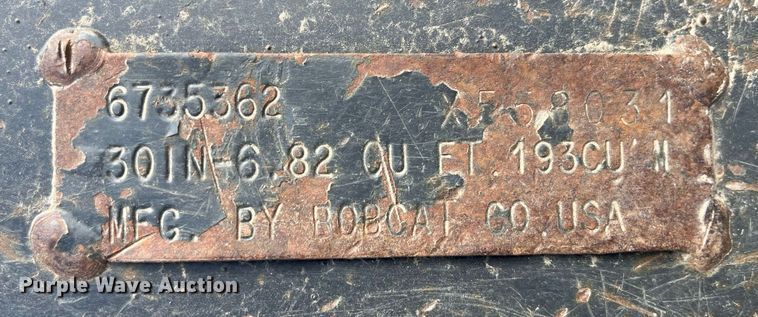 image for item LA9846 (2) Bobcat excavator buckets