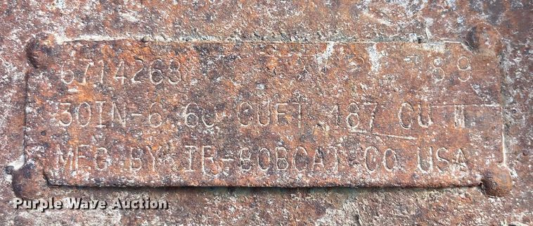 image for item LA9846 (2) Bobcat excavator buckets