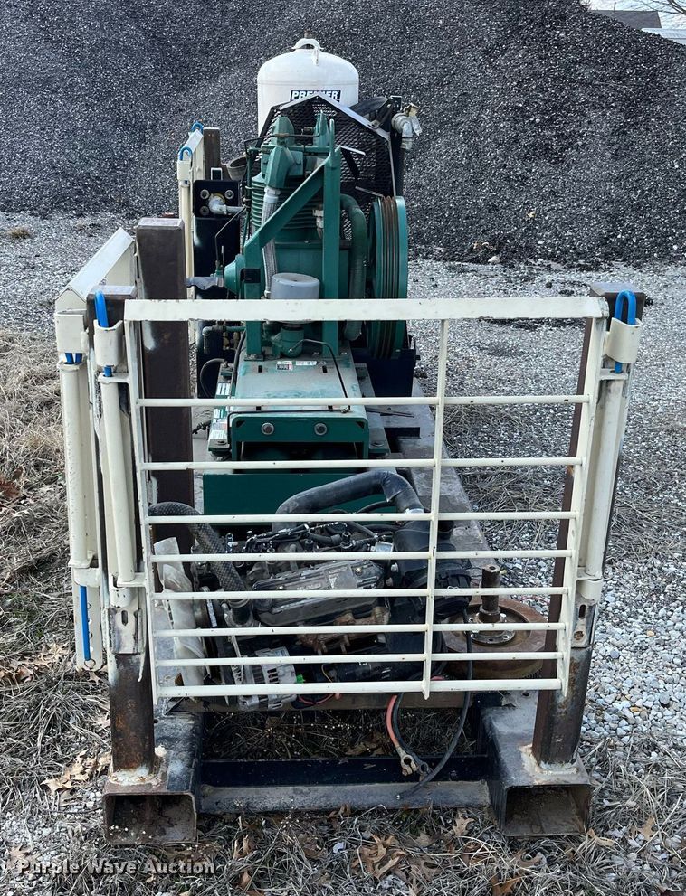 image for item LA9847 Champion Pneumatic BDRA15  air compressor