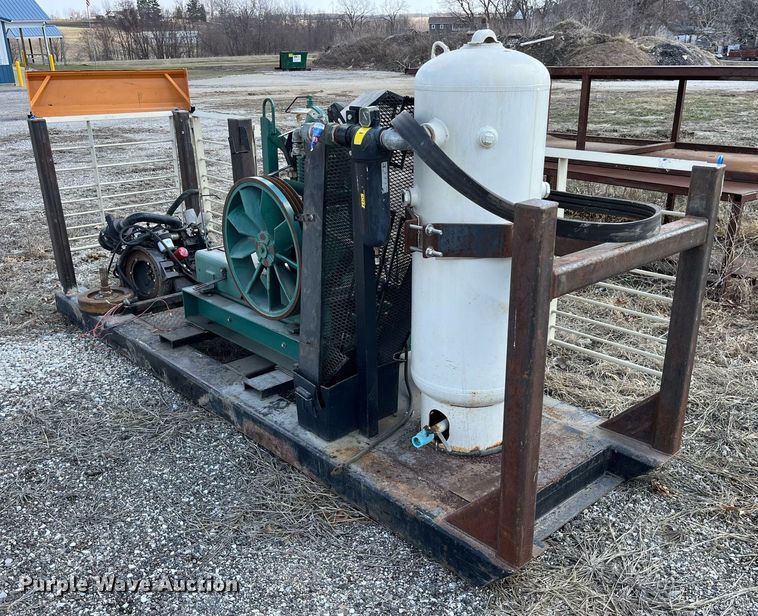 image for item LA9847 Champion Pneumatic BDRA15  air compressor