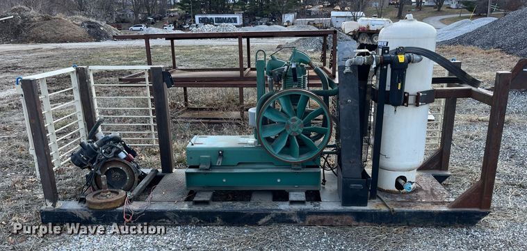 image for item LA9847 Champion Pneumatic BDRA15  air compressor