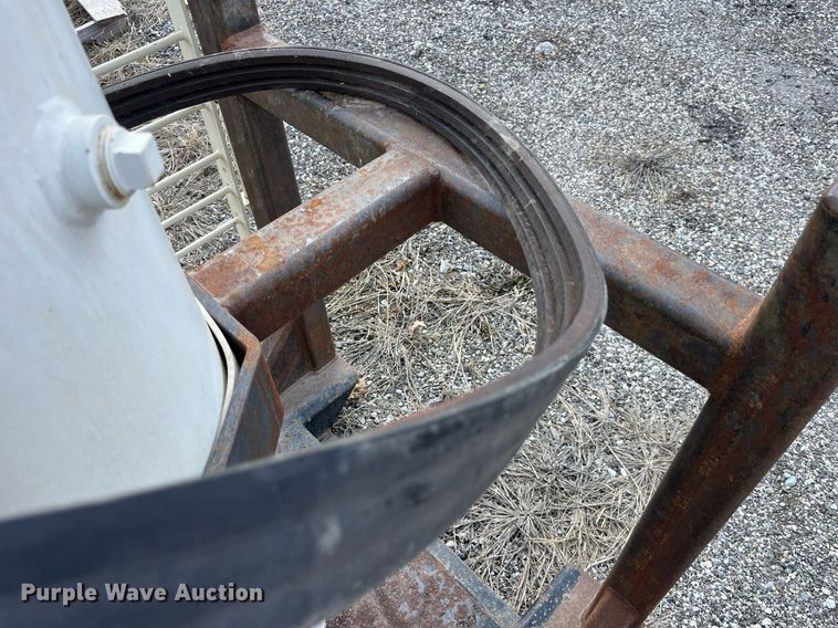 image for item LA9847 Champion Pneumatic BDRA15  air compressor