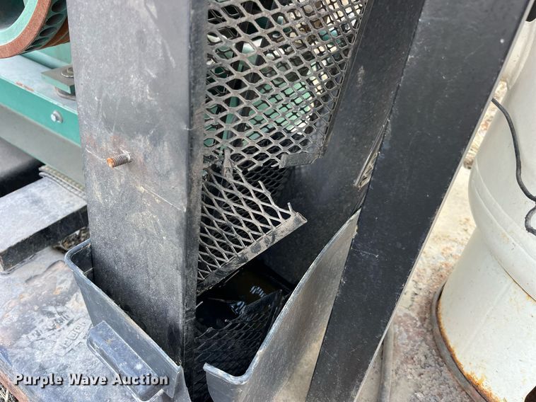 image for item LA9847 Champion Pneumatic BDRA15  air compressor