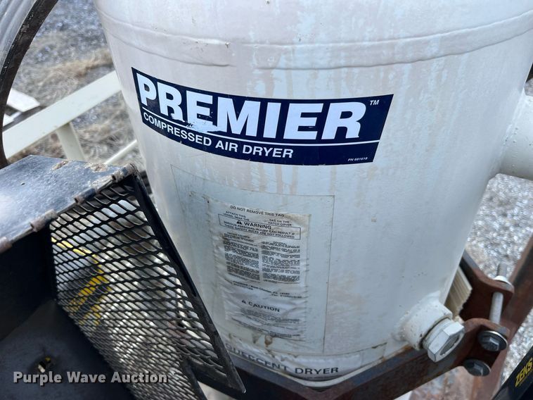 image for item LA9847 Champion Pneumatic BDRA15  air compressor