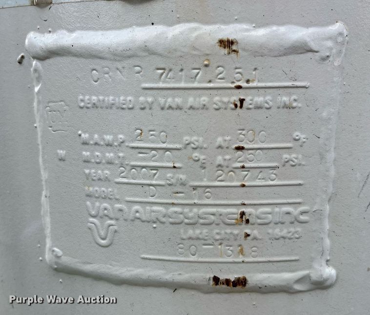 image for item LA9847 Champion Pneumatic BDRA15  air compressor