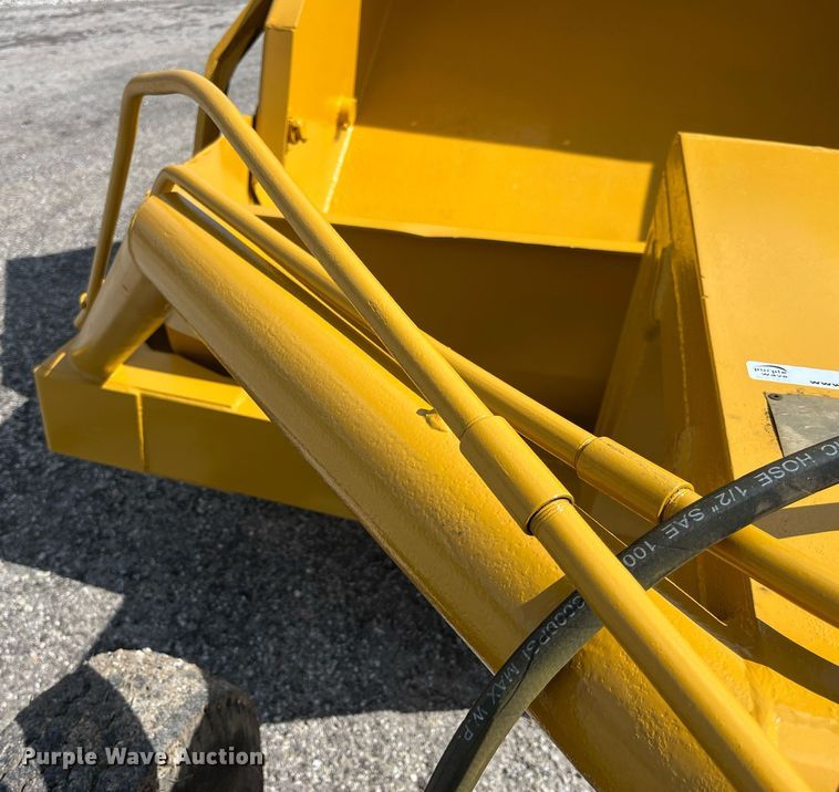 image for item LA9848 Soil Mover 75RF  scraper