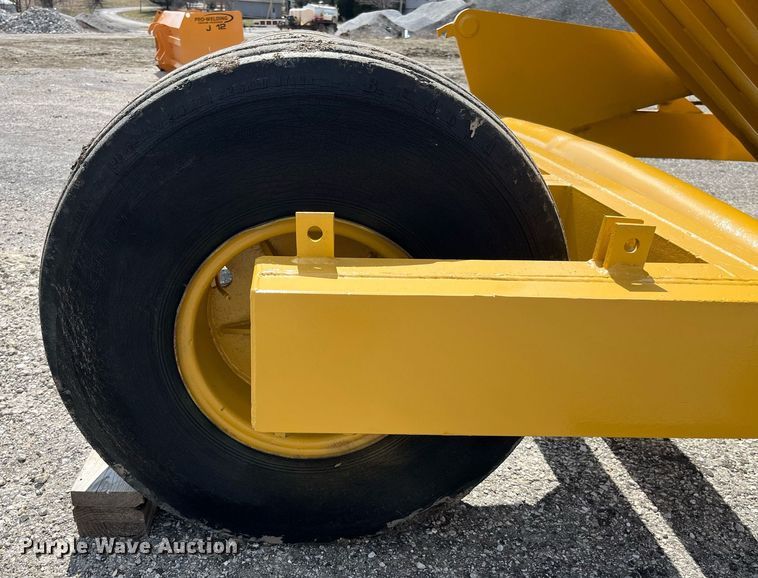 image for item LA9848 Soil Mover 75RF  scraper