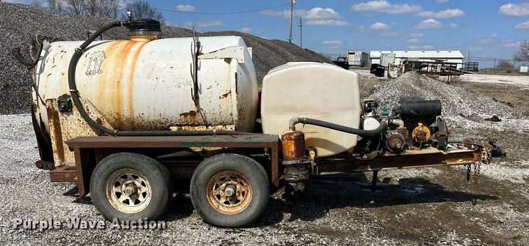 image for item LA9851 vacuum trailer