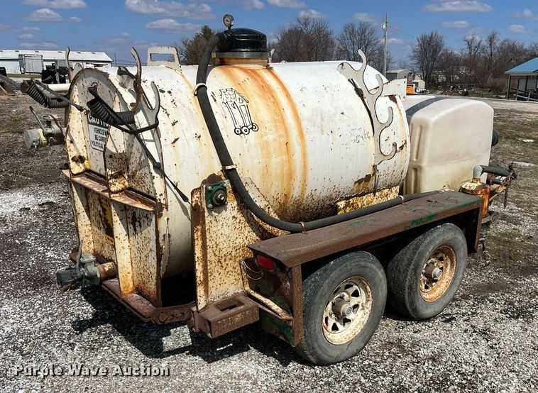 image for item LA9851 vacuum trailer