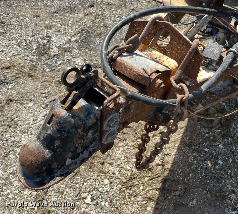 image for item LA9851 vacuum trailer