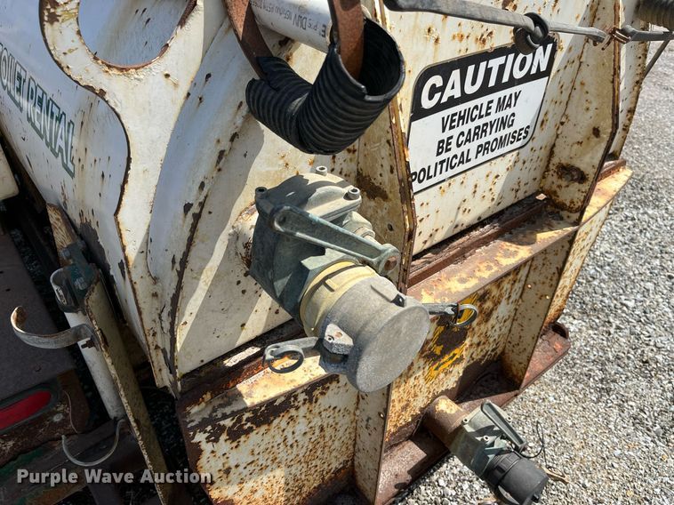 image for item LA9851 vacuum trailer