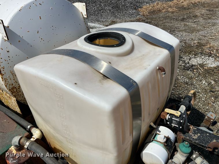 image for item LA9851 vacuum trailer