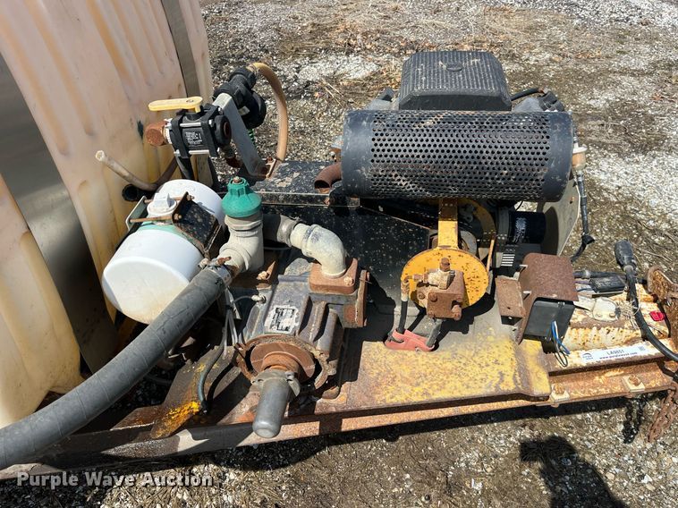 image for item LA9851 vacuum trailer