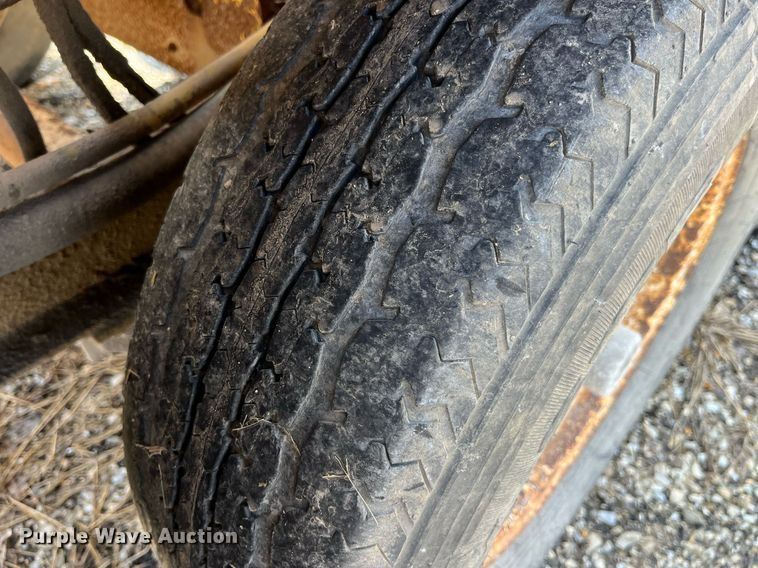 image for item LA9851 vacuum trailer