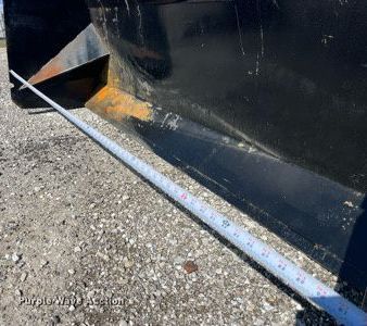 image for item LA9855 Circle L  skid steer snow pusher