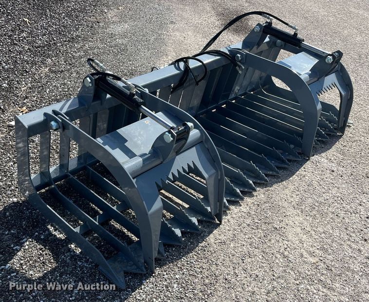 image for item LA9858 Skid steer grapple bucket