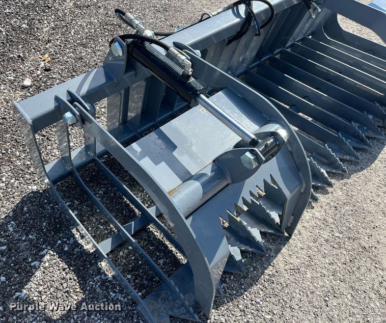 image for item LA9858 Skid steer grapple bucket