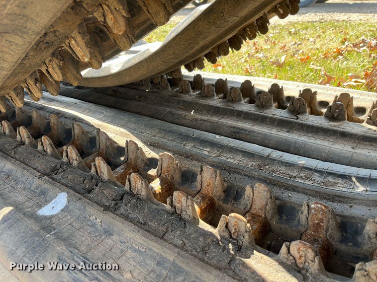 image for item LA9860 B450x86x55 skid steer rubber tracks