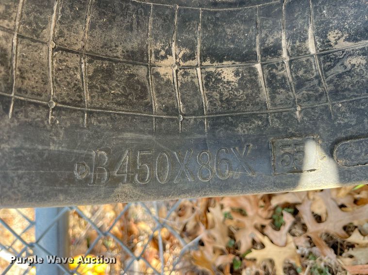 image for item LA9860 B450x86x55 skid steer rubber tracks