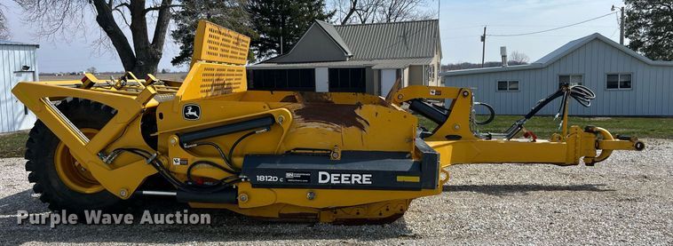 image for item LA9861 2019 John Deere 1812DC  scraper
