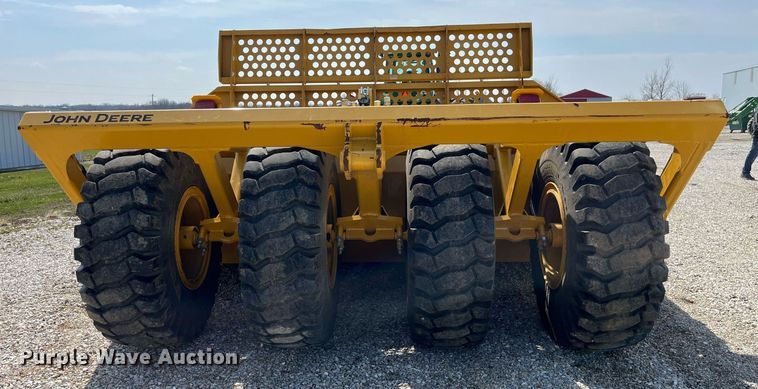 image for item LA9861 2019 John Deere 1812DC  scraper