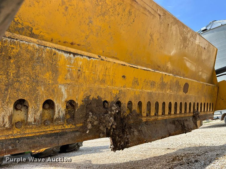 image for item LA9861 2019 John Deere 1812DC  scraper