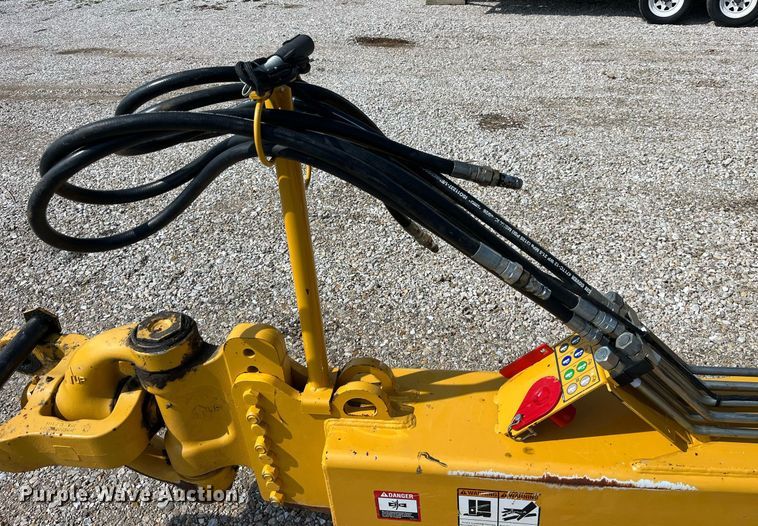 image for item LA9861 2019 John Deere 1812DC  scraper