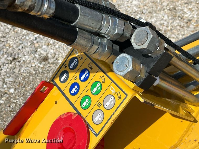 image for item LA9861 2019 John Deere 1812DC  scraper