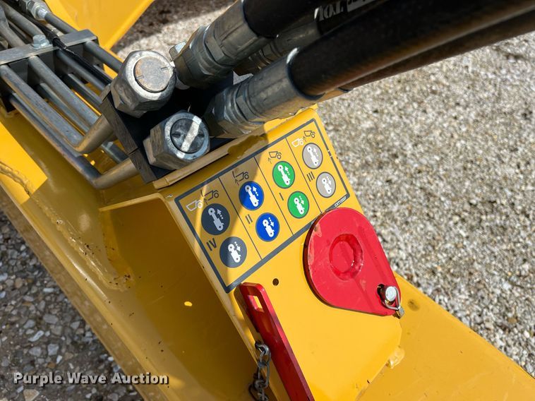 image for item LA9861 2019 John Deere 1812DC  scraper