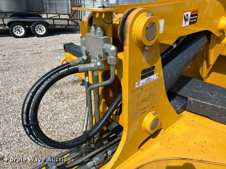 image for item LA9861 2019 John Deere 1812DC  scraper